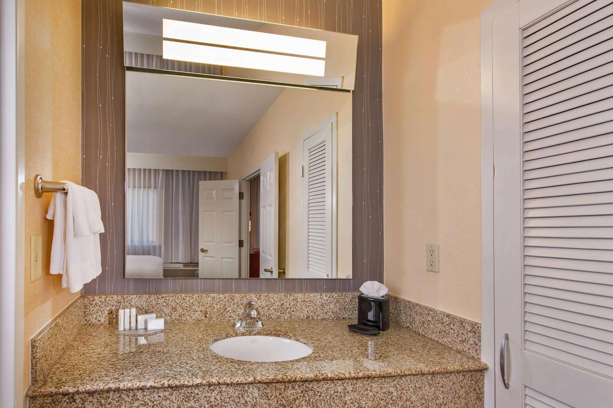 Sonesta Select Charlotte University Research Park Екстер'єр фото